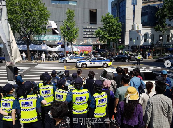 현장에 있던 조계사 청년회 회원들이 찍은 집회 모습. 사진제공 조계사 청년회.