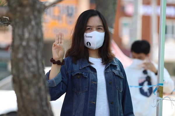 한국서도 미얀마 민주화 위해 노력하는 레이몬 교수.