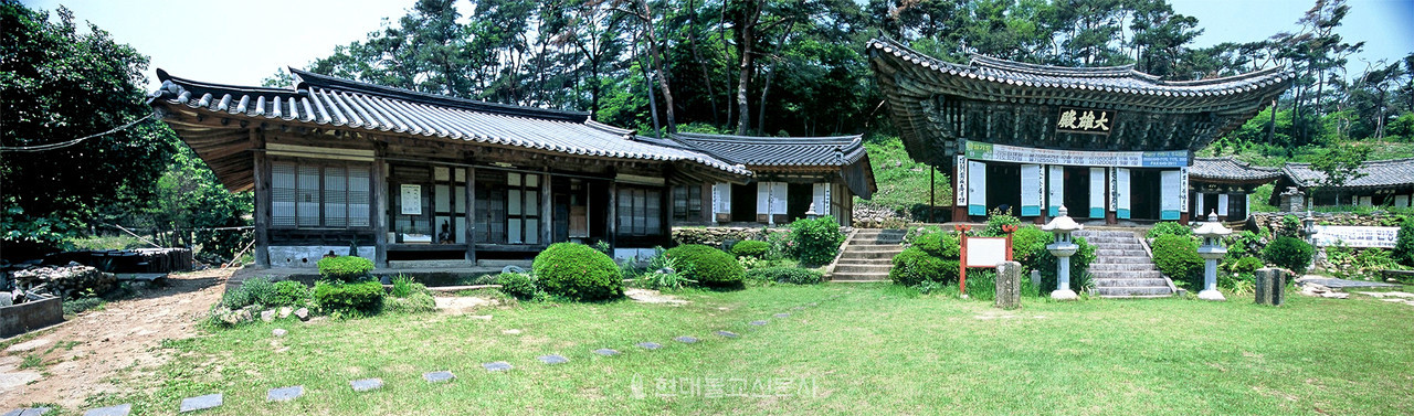 토지 증여에 이어 주지스님 승적으로 논란이 일고있는 법화종 종찰 안정사 전경.