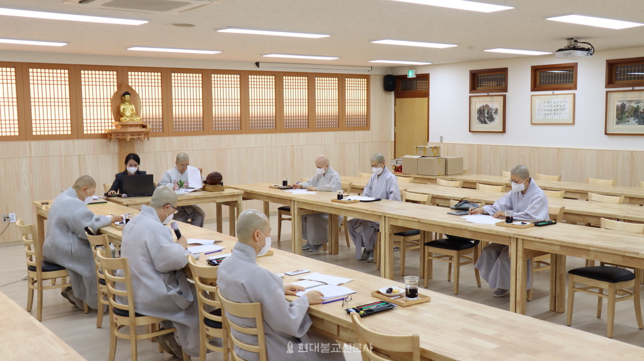 전국비구니회(회장 본각)는 지난 7월 20일 ‘푸르니 사회적협동조합’ 창립총회를 열고 전국비구니회 최초로 협동조합을 설립했다.