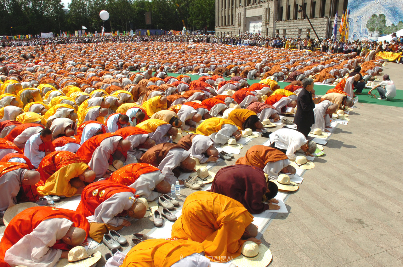 범불교도대회는 종교편향의 파도를 막아낸 방파제였다.