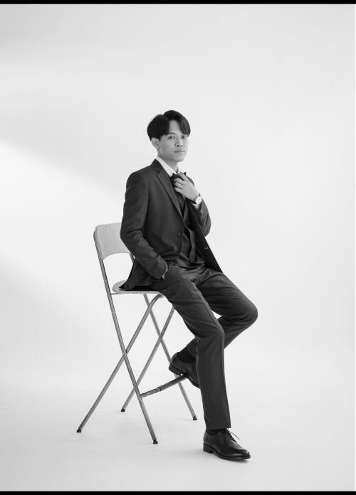 딴투우 조교수는 결혼식을 앞둔 촉박한 시간에도 상당한 분량의 정성어린 답변을 보내왔다.