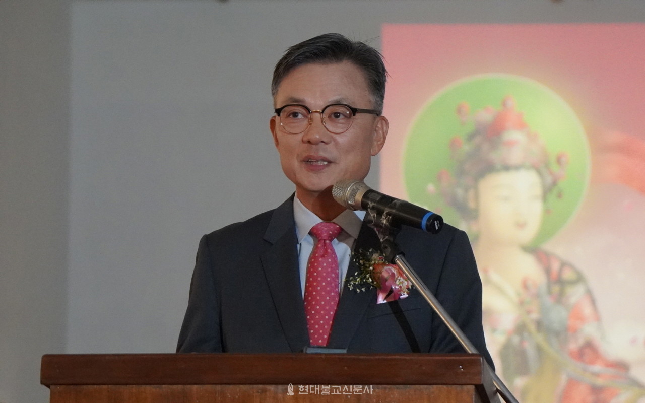 장재복 주인도대사가 공동 개회사를 하고 있다.