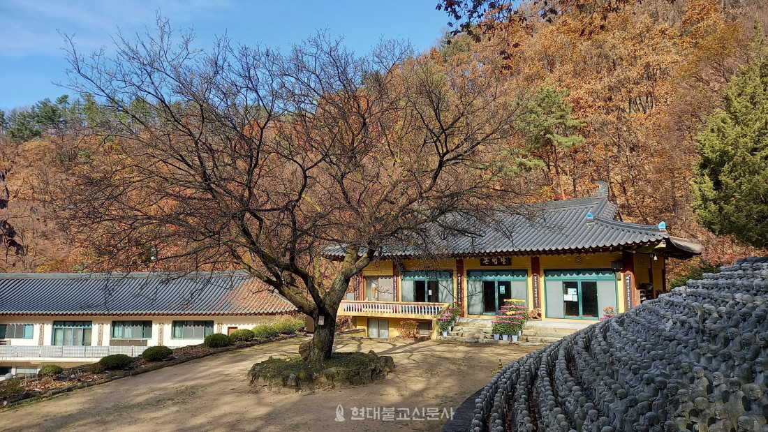 경기도 남양주에 있는 봉인사 전경.