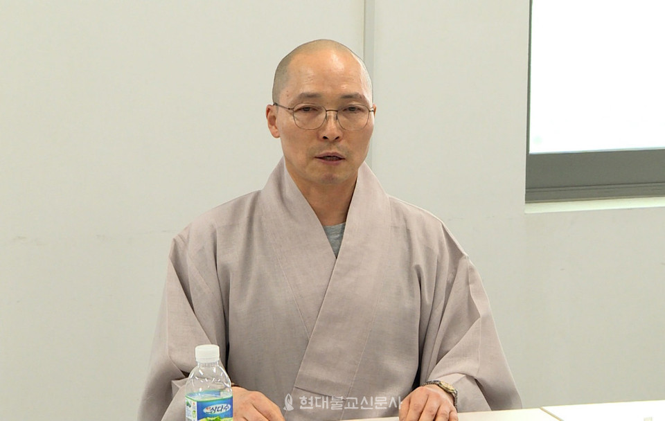 불광사 신임 주지 동명 스님은 7월 17일 경내 3층 회의실에서 기자간담회를 개최하고 불광사 재도약을 위한 청사진을 밝혔다.