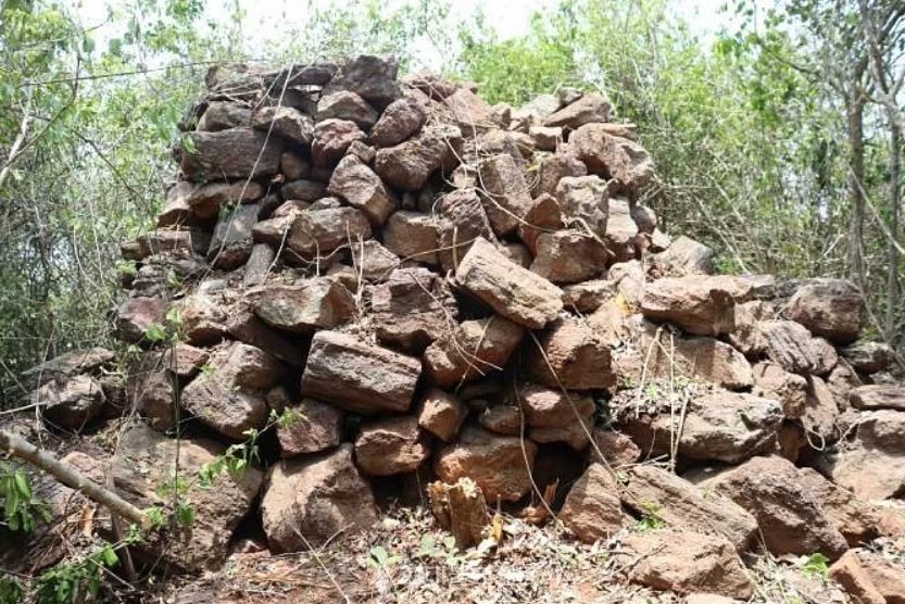 ÆÈ·ç¸£ Ç×±¸À¯Àû¿¡¼ ¹ß°ßµÈ ºÒžÀ¯Àû. »çÁøÃâó=´õ ´º Àεð¾È ÀͽºÇÁ·¹½º