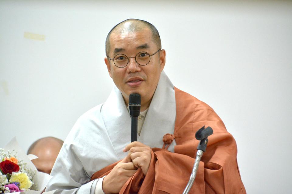 강진불교사암연합회장 법화 스님의 축사