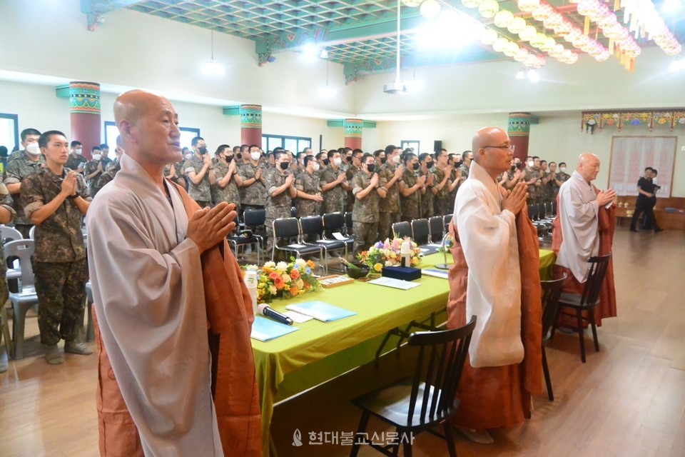 조계종 24교구 선운사가 전북 향토사단인 육군 35보병사단 호국충경사에서 군장병들을 위한 수계법회를 봉행했다