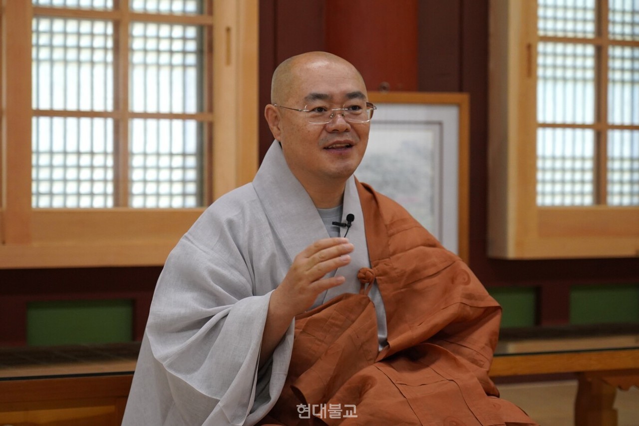 조계종 사회복지재단 대표이사 묘장 스님은 '나는 절로'의 높은 성사율이 사찰이 가진 복합문화적 공간 성격에서 기인한다고 분석했다.