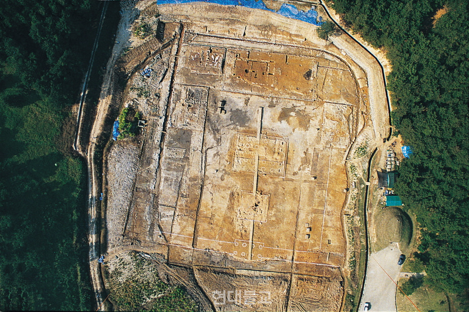 부여 능산리사지 발굴조사 전경. 사진제공=국가유산청 