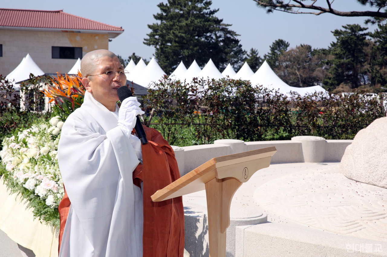 이사장 혜수 스님은 제주지원 신도들의 노고를 치하하며 마음을 내준 이들에게 감사를 전했다.