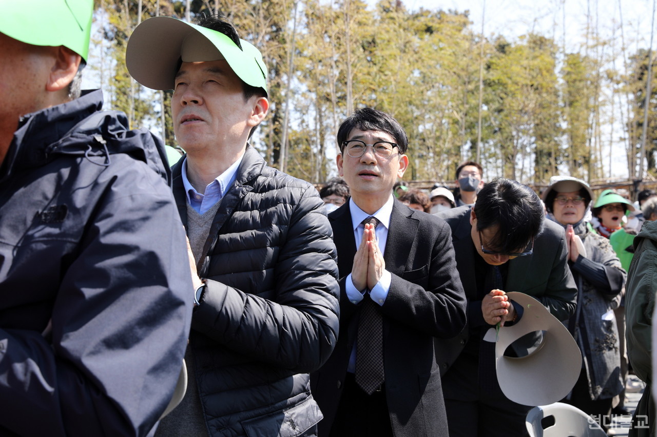 한명우 현대불교신문 대표, 이화행 한마음과학원 부원장 등 관계법인 및 산하기관 단체장, 김애숙 제주도 정무부지사를 비롯한 각계 인사들이 자리를 빛냈다.