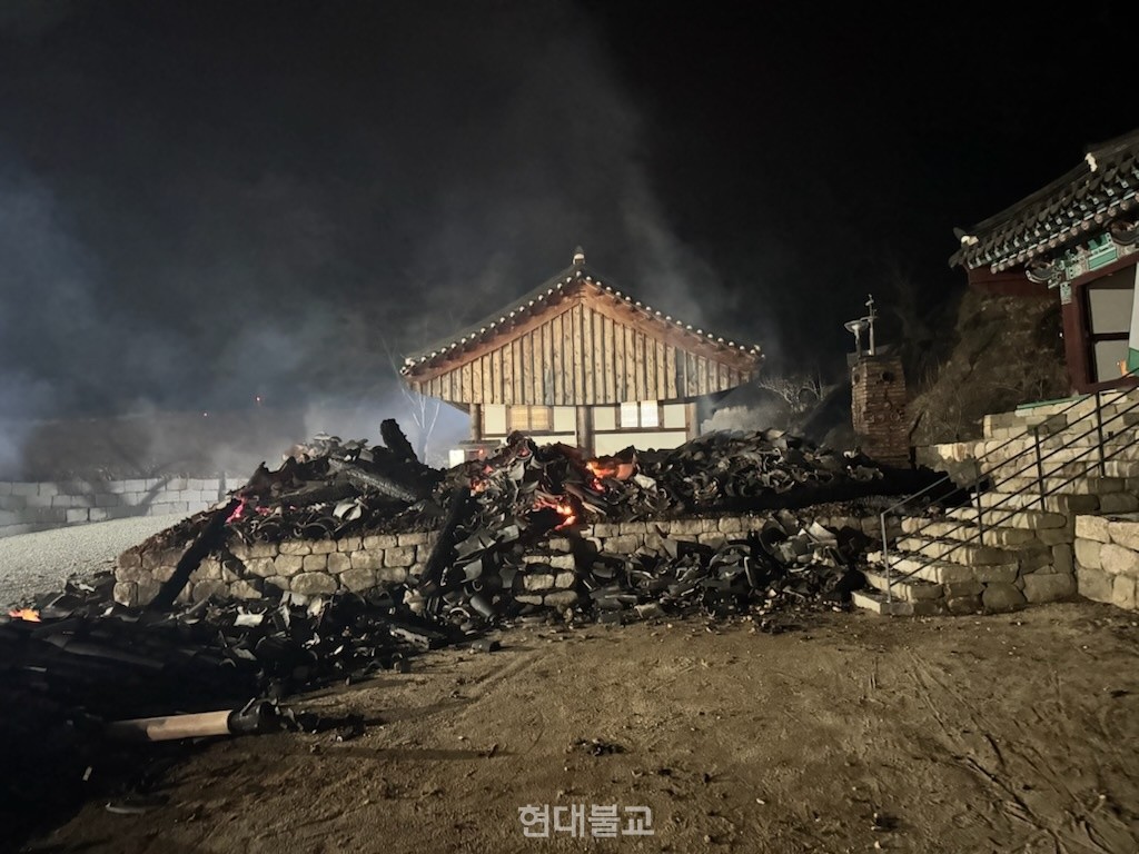 비구니 사찰 청송 보광사 만세루가 산불로 인해 전소됐다. 사진제공=국가유산청