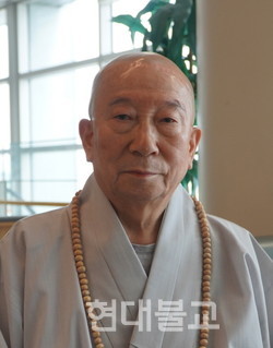 관음종 종정 홍파 스님