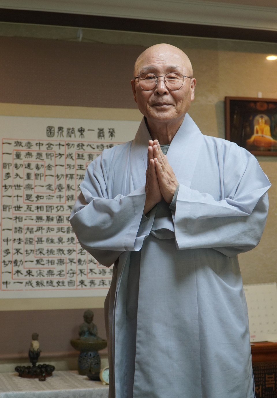 중각 이중표 명예교수는…전남대 철학과를 졸업한 뒤 동국대 대학원에서 불교학 석·박사 학위를 받았다. 이후 전남대 철학과 교수로 재직했으며, 정년 후 동 대학교 철학과 명예교수로 위촉됐다. 호남불교문화연구소 소장, 범한철학회 회장, 불교학연구회 회장을 역임했으며, 현재 불교 신행 단체인 ‘붓다나라’를 설립하여 포교와 교육에 힘쓰고 있다. 저서로는 〈불경〉 〈인간 붓다〉 ‘정선 니까야 시리즈’ 〈붓다의 철학〉 〈니까야로 읽는 금강경〉 〈니까야로 읽는 반야심경〉 등 다수가 있으며, 역서로 〈붓다의 연기법과 인공지능〉 〈불교와 양자역학〉 등이 있다.