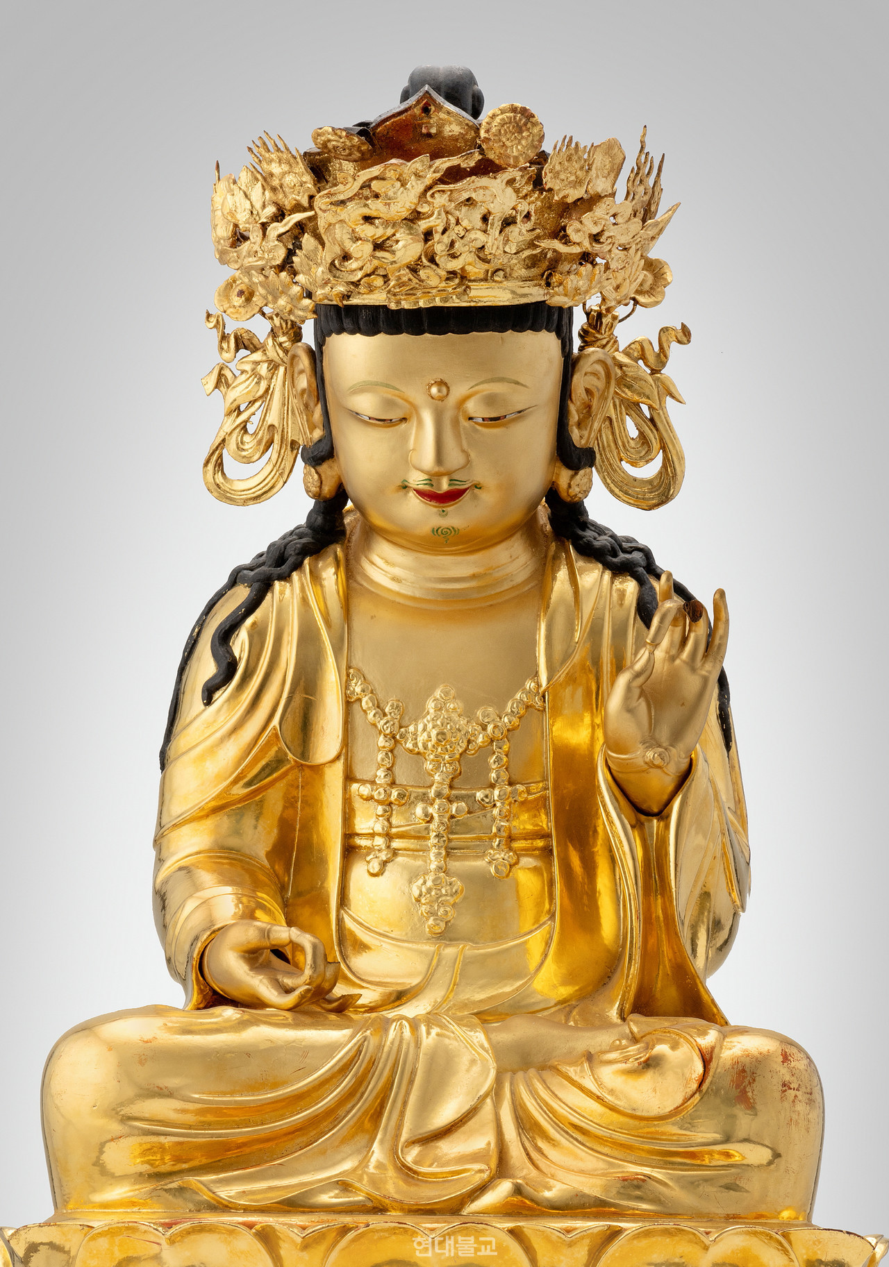 남양주 불암사 목조관음보살좌상(1649년). 사진 제공=국가유산청.