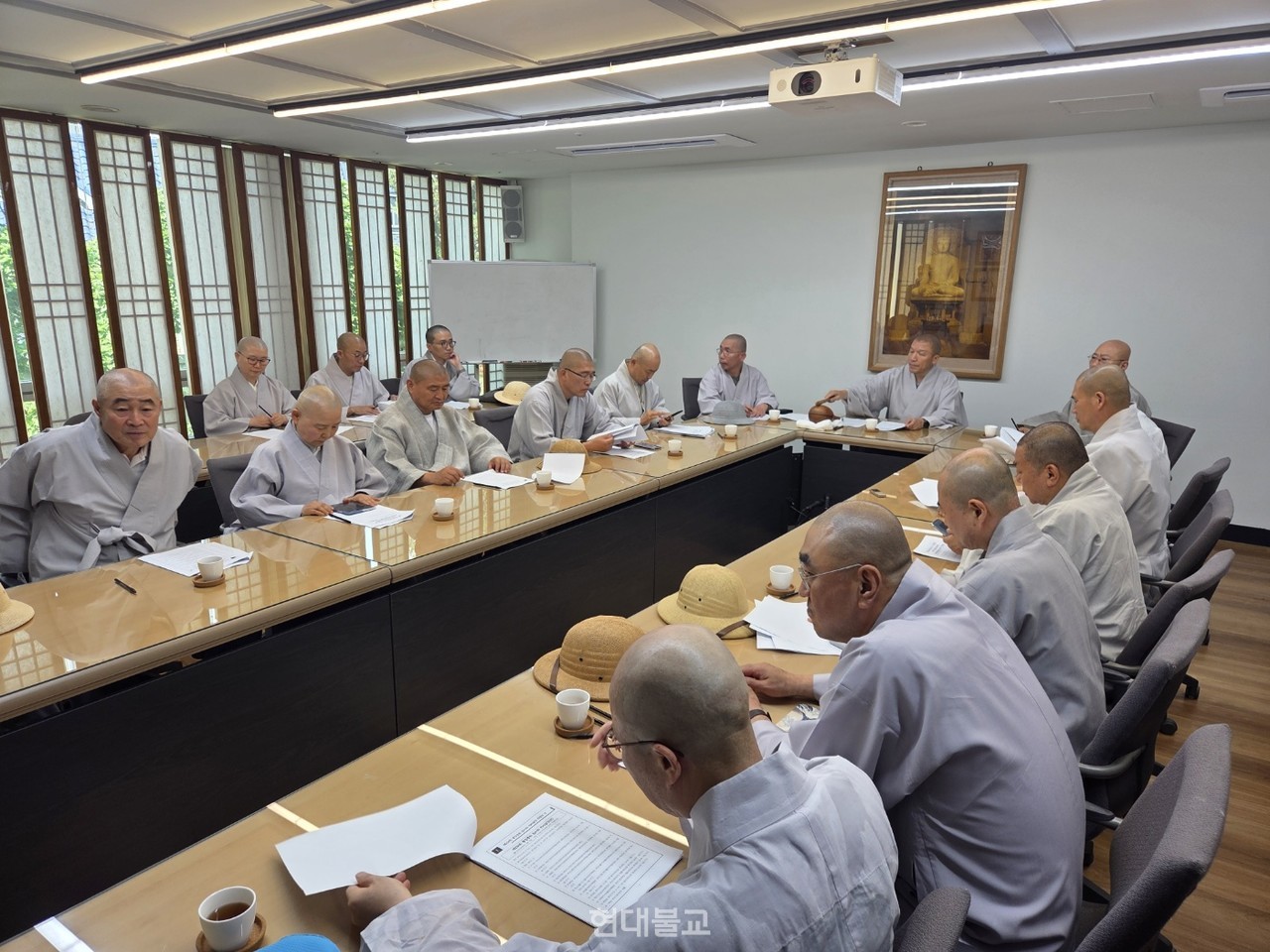 조계종 중앙종회 의장단‧상임분과위원장‧총무분과위원회는 6월 9일 제11차 연석회의를 열고 제234회 중앙종회 임시회 의사일정을 확정했다.