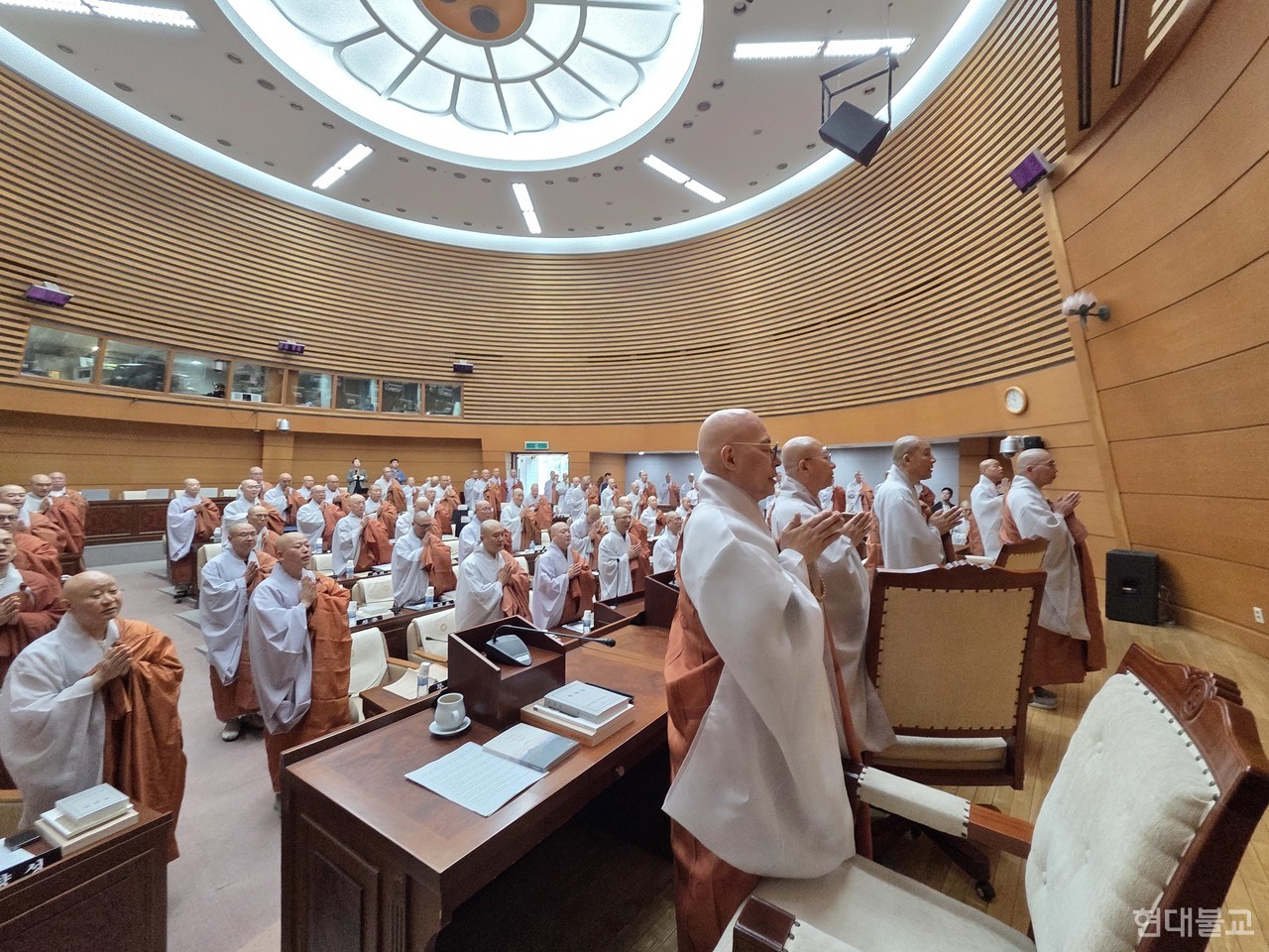 제234회 조계종 중앙종회 임시회가 6월 10일 오전 10시 서울 한국불교역사문화기념관 국제회의장에서 개회했다.