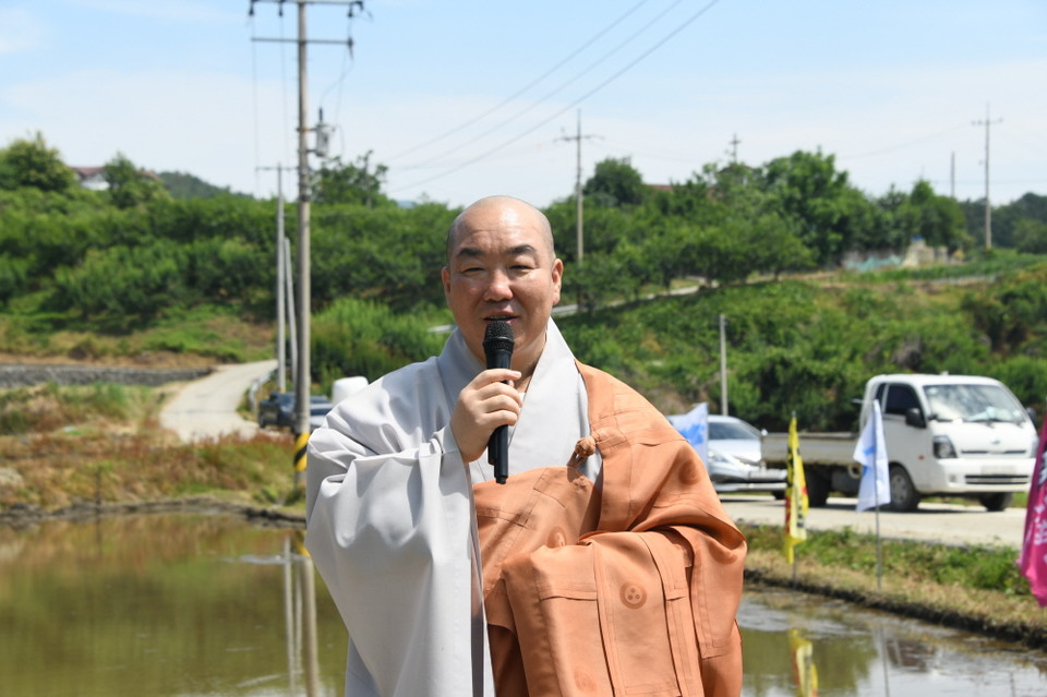 화엄사 주지 우석 스님.