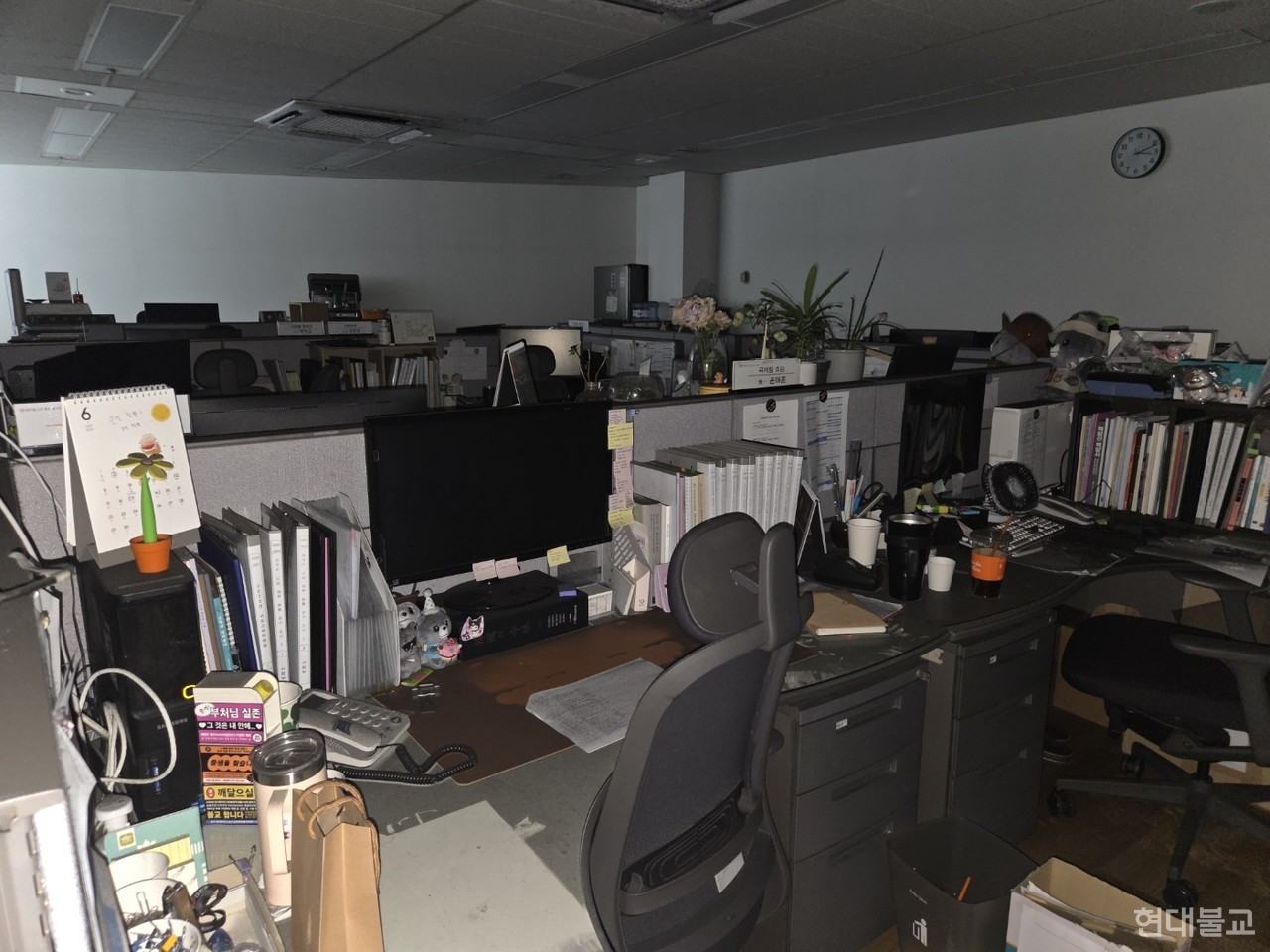 조계종 총무원 2층 사무실 내부 모습.