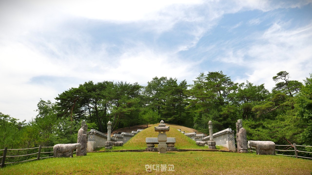 영월읍 영흥리에 자리한 조선 단종의 능, 장릉.