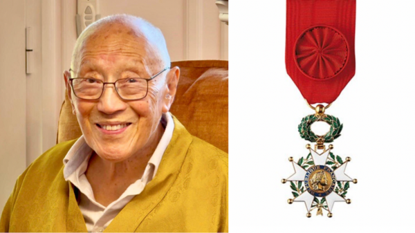 티베트인 최초로 레지옹 도뇌르 훈장을 받는 닥포 린포체와 레지옹 도뇌르 훈장 기사장. 사진 출처=파율