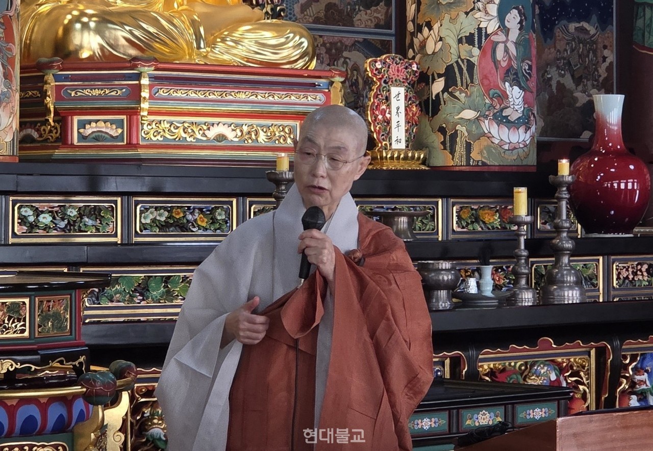 봉녕사 주지 진상 스님.