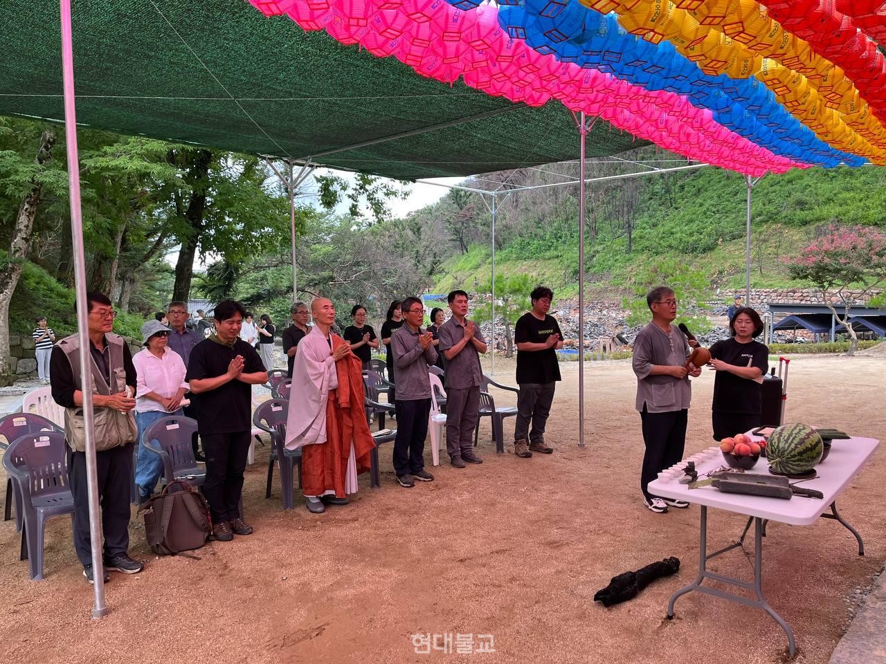 브리핑 후에는 산불로 희생된 모든 생명을 위로하고 극락왕생을 발원하는 추모의식도 봉행했다. 사진제공=불교환경연대