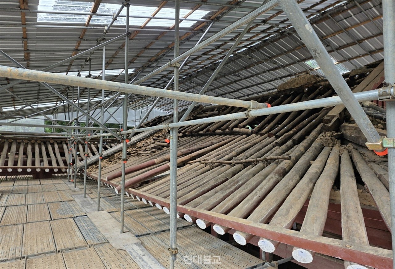 해인사 국일암 인법당 해체복원 공사 사진.