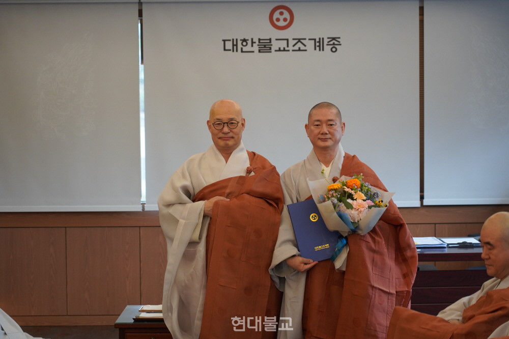 포교부장 정무 스님.