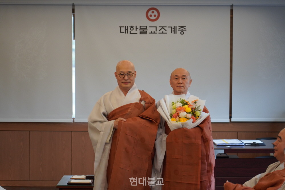 사회부장 진성 스님.