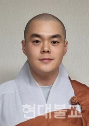 눌은 스님 /전 범어사 포교국장(현 부산불교방송 언론특보)