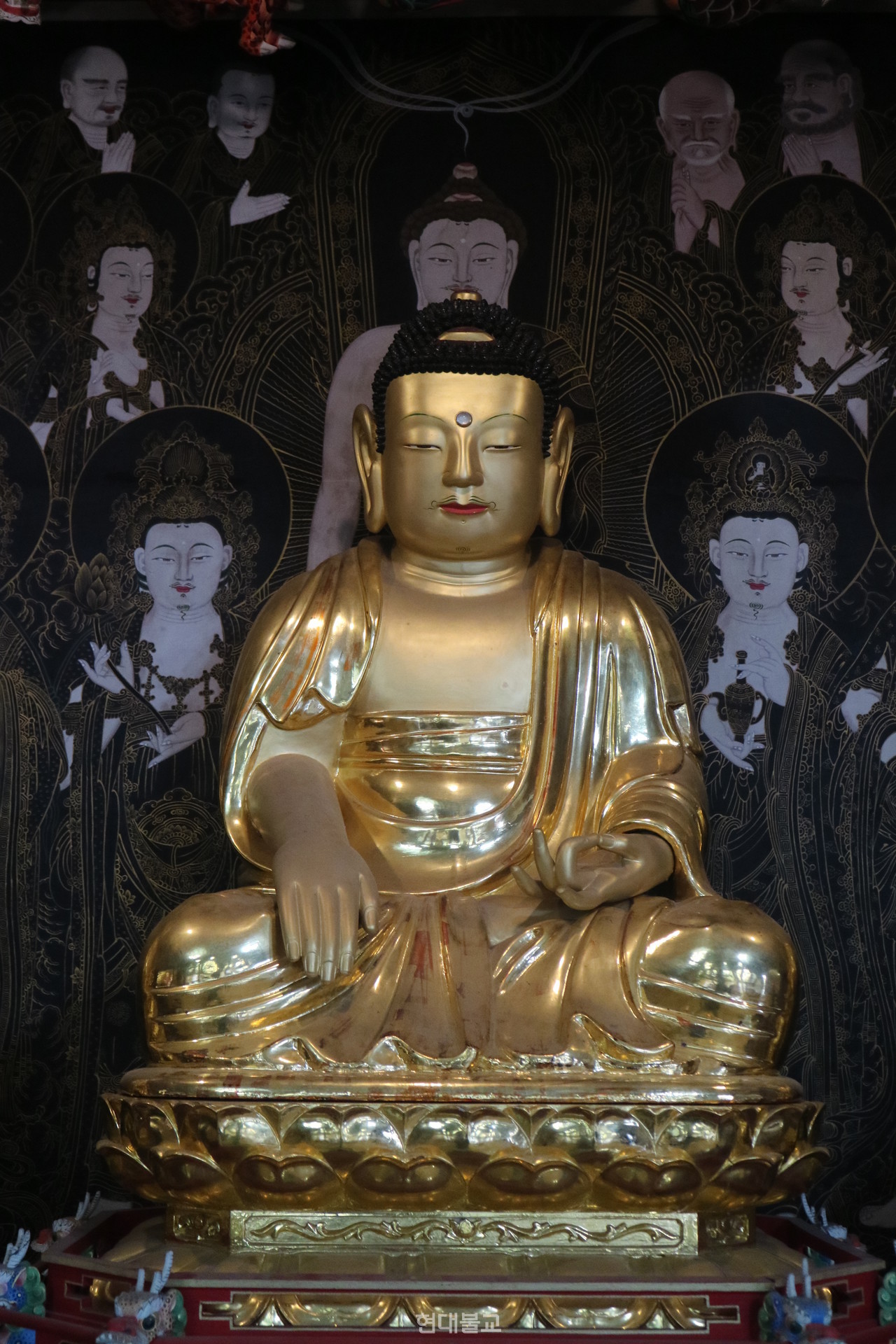 서울 칠보사 목조석가여래좌상, 조선 1622년, 높이 117㎝, 서울 칠보사, 보물. 사진=국가유산청