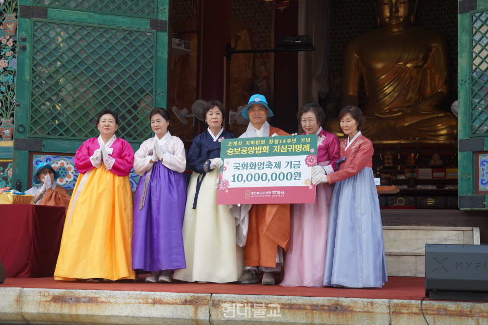 ������ȸ ���ڵ��� ��ȭ���� ��� 1000������ ���� ��ȭ ���Կ��� �����ߴ�.