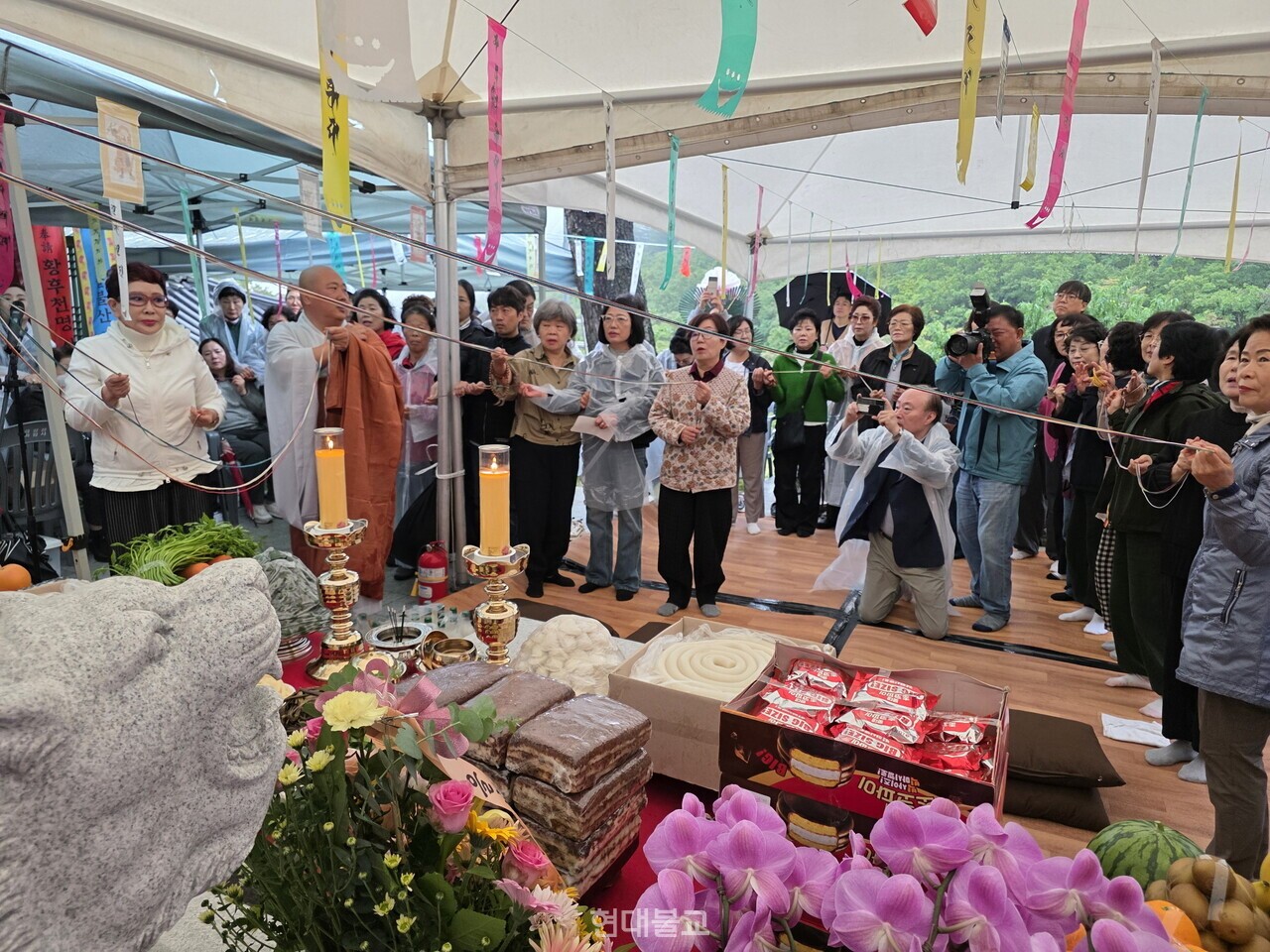 전국 각지에서 산신대재에 동참한 불자들이 국태민안과 불법융창을 발원하고 있다.
