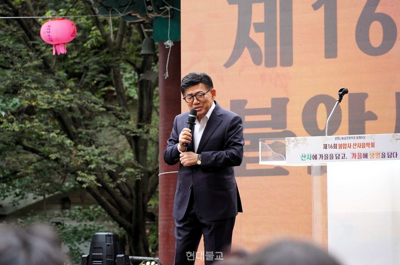 ����������õ���� ȫ������̱⵵ �� ������ ���׸��� ���뿡 �ö� �Դ��� �����ߴ�.