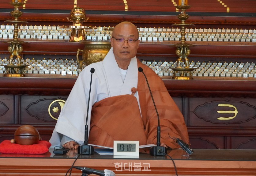 조계종 중앙종회 최대 종책모임 불교광장 신임 회장으로 제24교구본사 선운사 주지 경우 스님이 10월 30일 추대됐다.