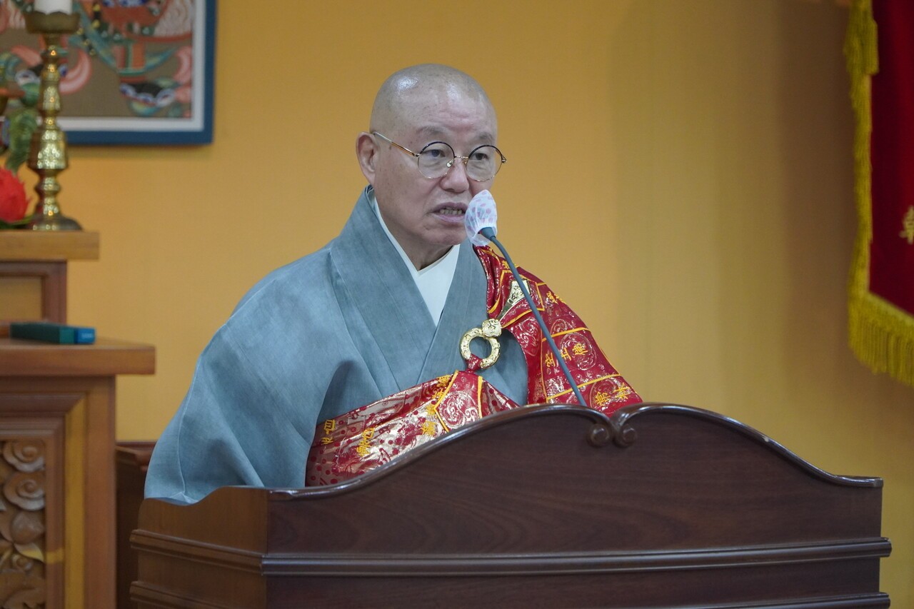 총무원장 상진 스님이 인사말을 하고 있다. 