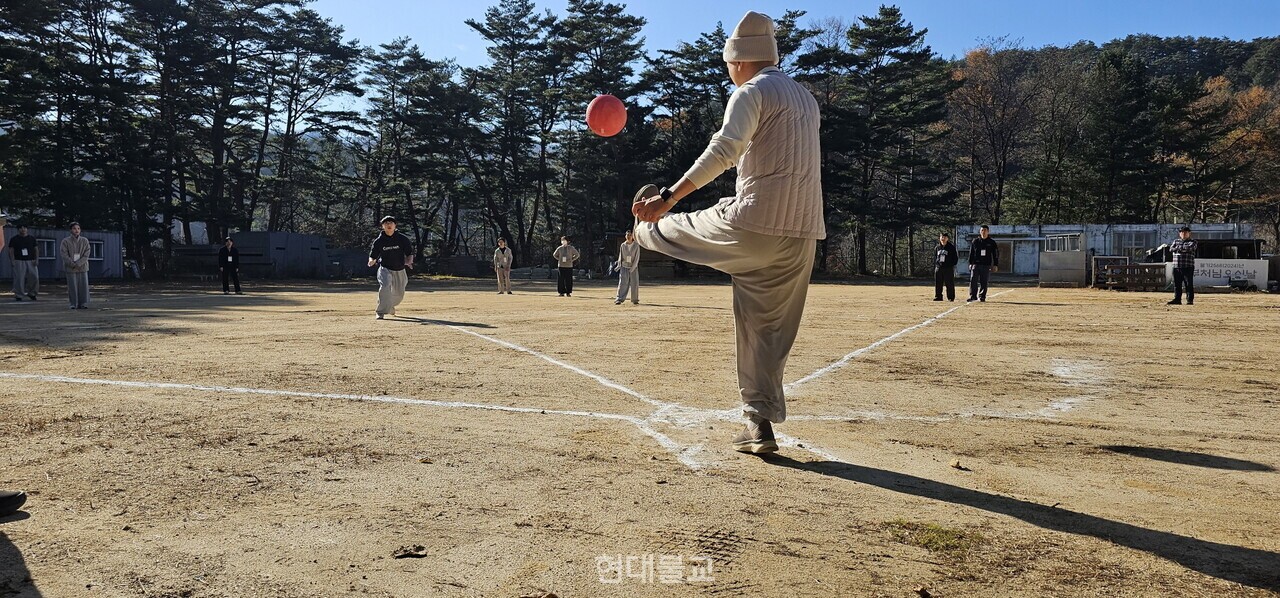 월정분교운동장에서 진행된 한마음운동회