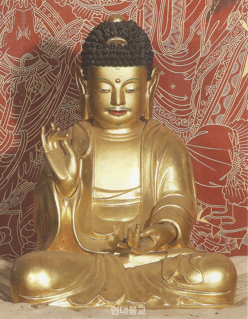 관해 스님이 수화승으로 제작한 진주 성전암 목조여래좌상(1643년).ⓒ불교문화유산연구소