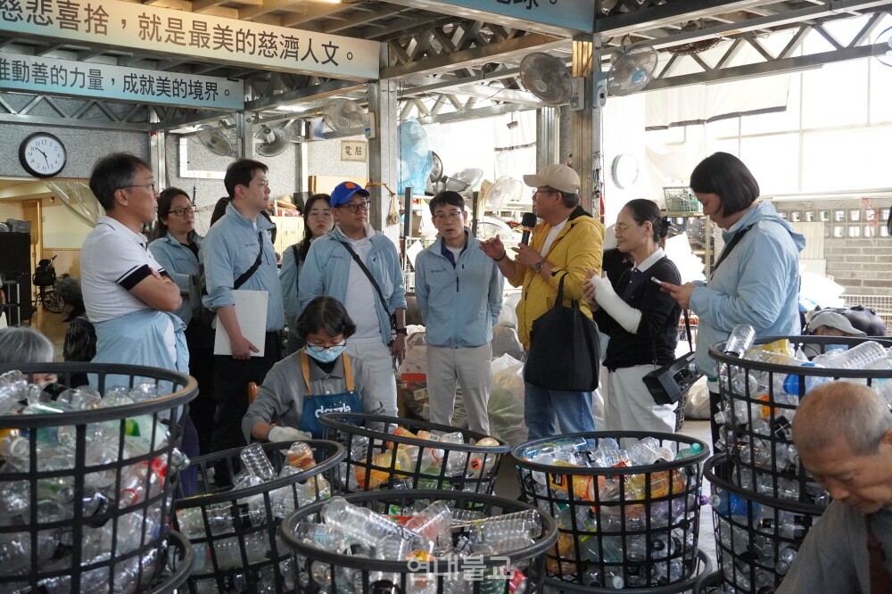 연수에서는 자제공덕회 친환경센터와 자제정사당 기념관 등을 방문해 불교의 자비심을 바탕으로 일상에서 자원순환·환경보호 실천에 앞장서고 있는 현장을 확인했다.