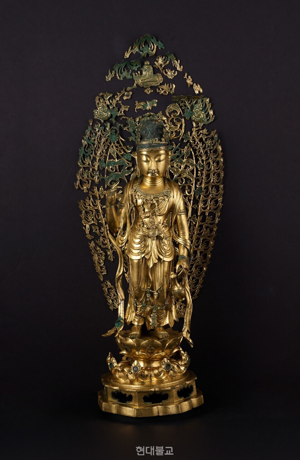 보물로 지정된 양양 선림원지 출토 금동보살입상. 1000년을 묻혀 있던 금동보살입상은 흙고 청동녹을 걷어내고 제모습을 찾았다. 