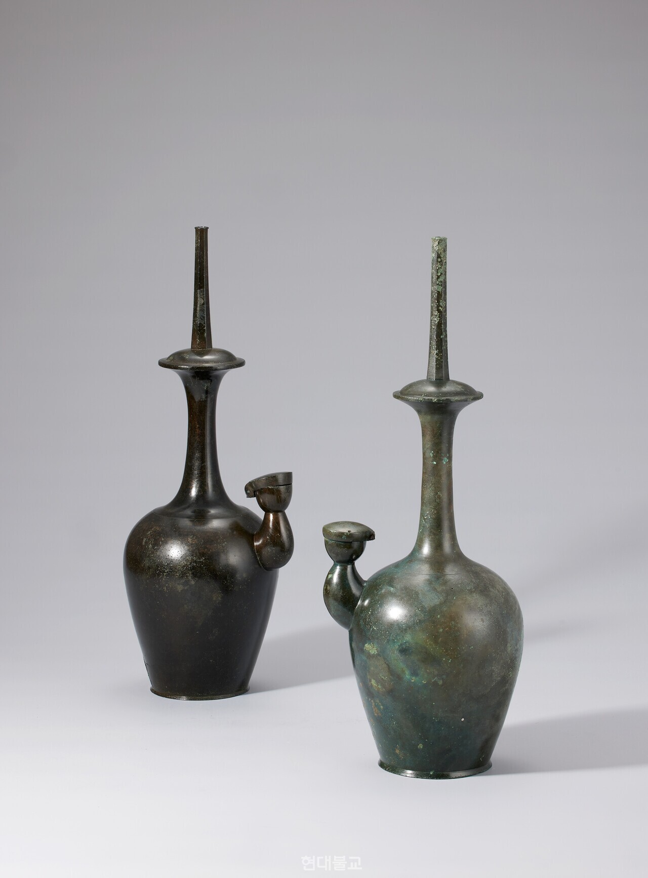 보물로 지정된 흥전리사지 출토 청동정병.