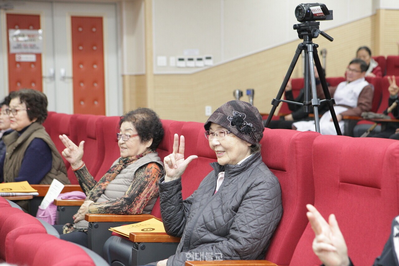 ������ ���� �ǽ��� ������ �ŵ����� �հ��� ������ ���� �ϸ� �ڼ��� �˾������� �ִ�.