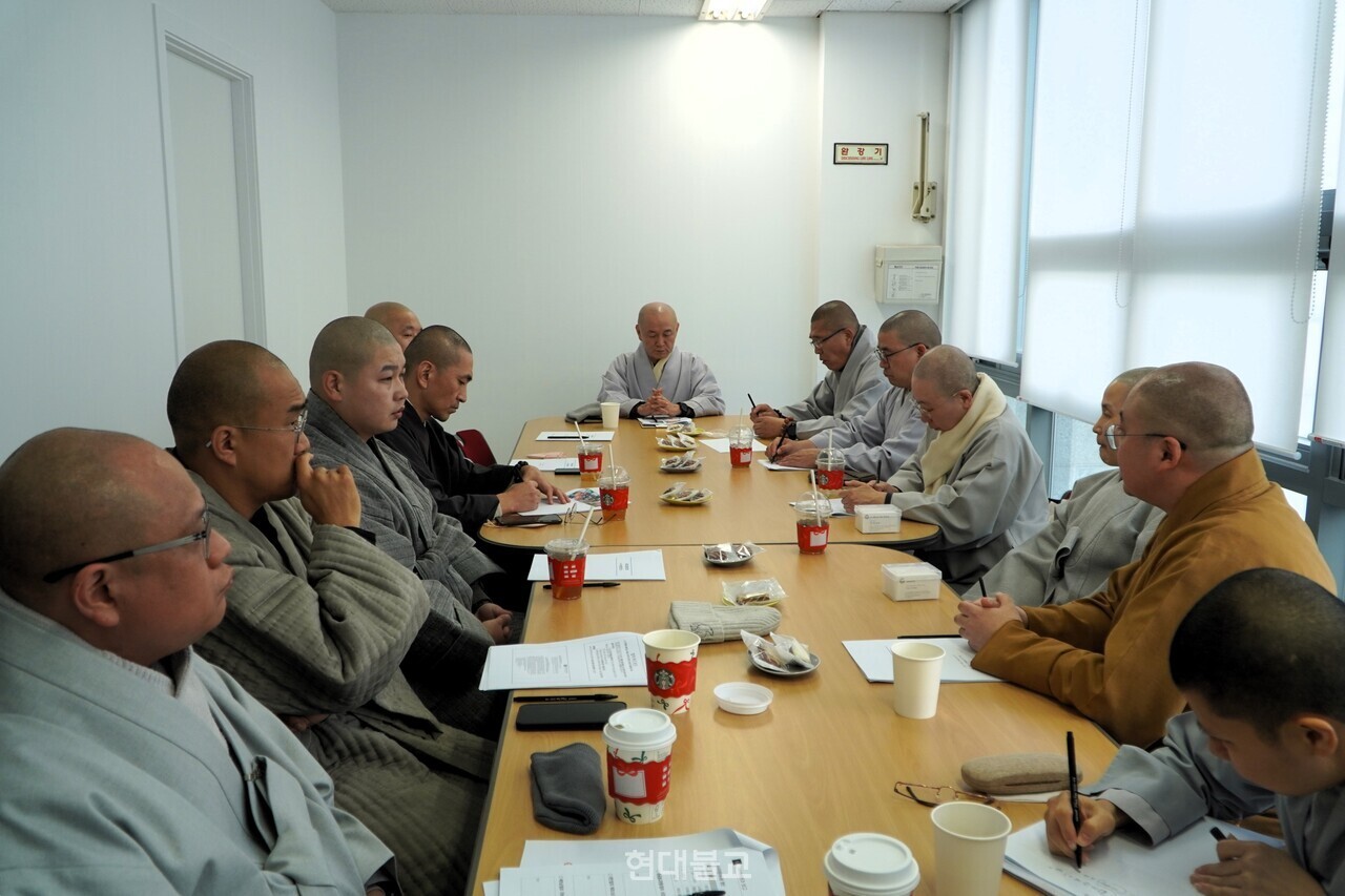 ������ ������������ȸ�� 12�� 2�� ��2025�� ��3�� ������������ȸ ȸ�ǡ��� ���� ���⵵ �ֿ��� ��ȹ�� �����ߴ�.