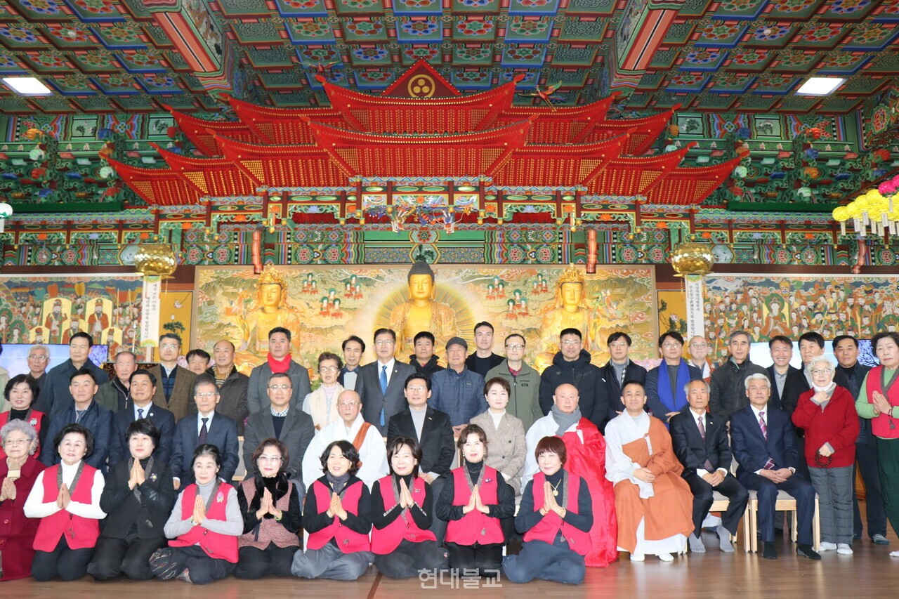 ���� ȣ��������� 12�� 14�� ��â�� 50�ֳ� ����ȸ �� ������ ���� �߸�ٷ��硯�� �����ߴ�. ������ ����Կ� ���.&nbsp;