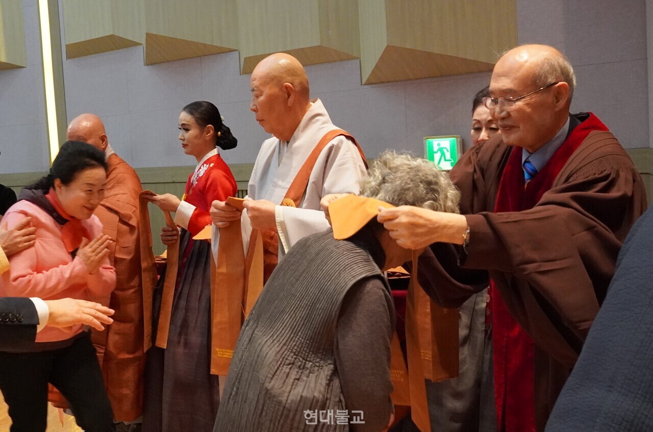 �������ڿ��� �������ƹ�Ÿ�� ���ڡ��� �����ƴ�.