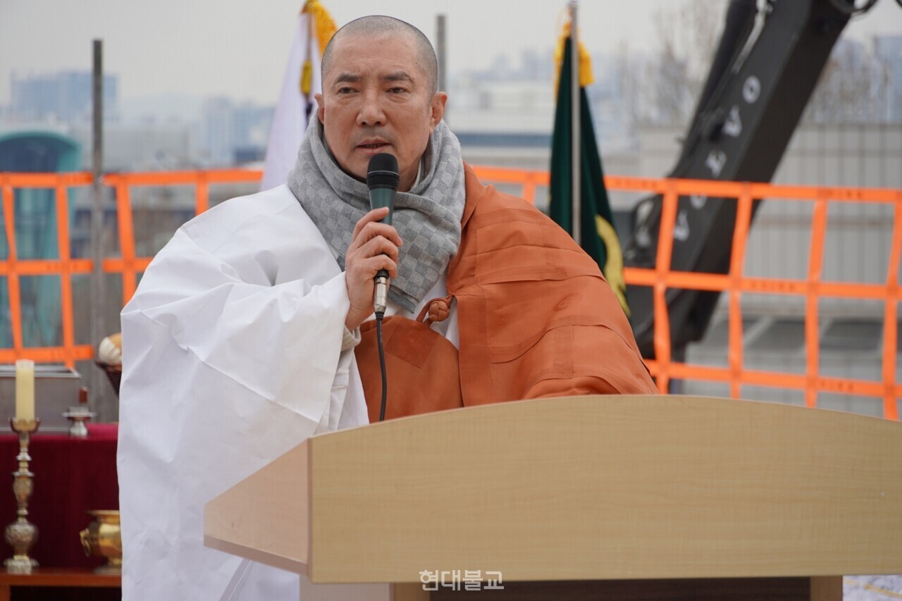 ���� ������ �λ縻�� �ϰ� �ִ�.&nbsp;