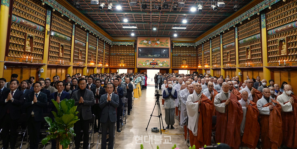조계종 제4교구본사 월정사는 2월 21일 대법륜전에서 ‘2026년 병오년 신년하례법회’를 봉행했다