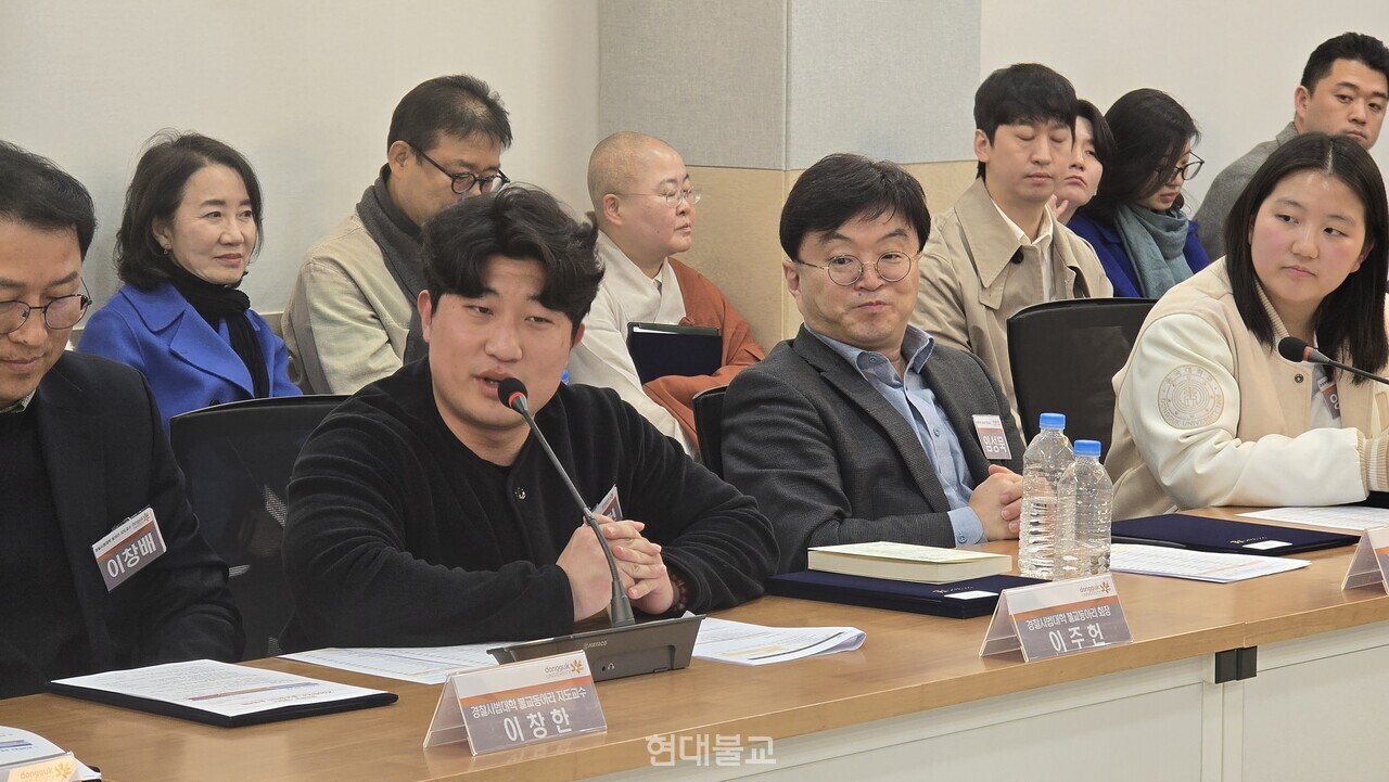 �� ���� Ȱ�� ���θ� ������ �ִ� ������ ķ�������� ȸ��.